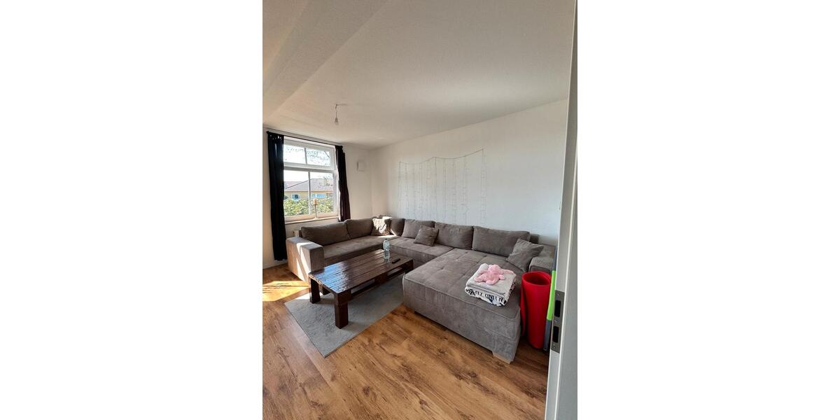 Erdgeschoßwohnung Ihlow - 3 Zimmer, 90 m&sup2;, 720&euro; | Angebot:26632951
