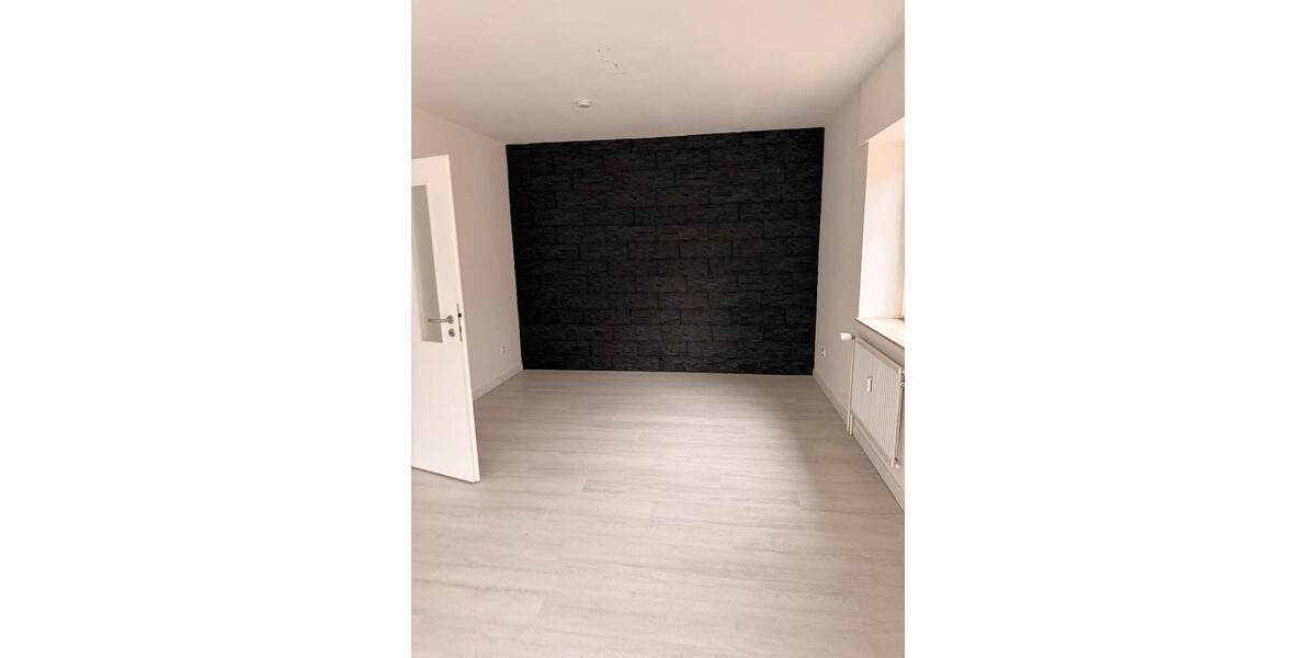 Etagenwohnung Emden Tholenswehr - 3 Zimmer, 119 m&sup2;, 800&euro; | Angebot:25650371