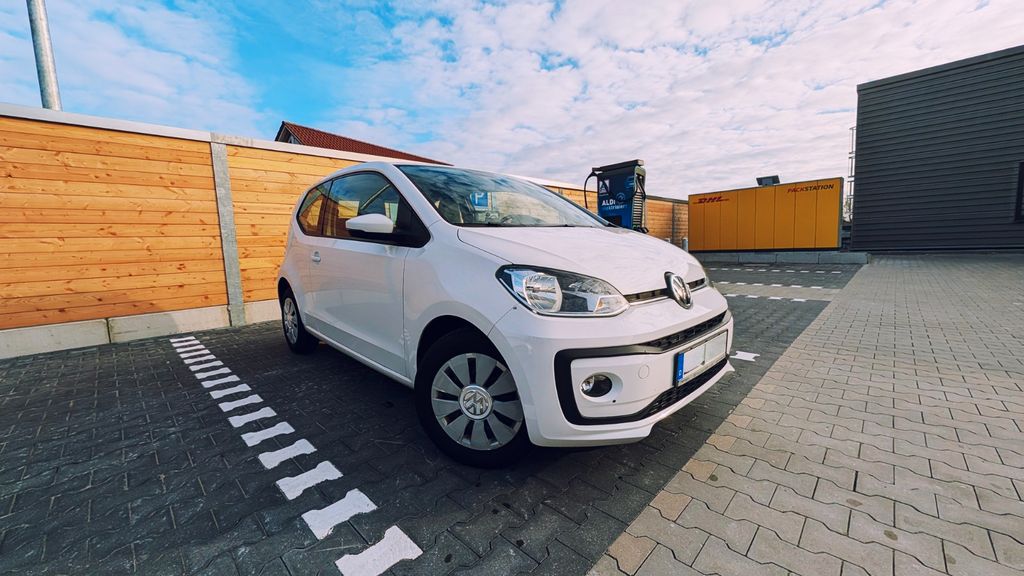 VW up! 115.000 km 7.999 &euro; Südbrookmerland 26624