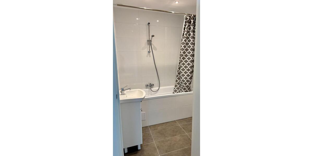 Etagenwohnung Emden - 4 Zimmer, 87 m&sup2;, 600&euro; | Angebot:23437371