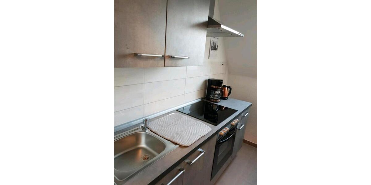 Dachgeschoßwohnung Emden - 2 Zimmer, 40 m&sup2;, 600&euro; | Angebot:25840769