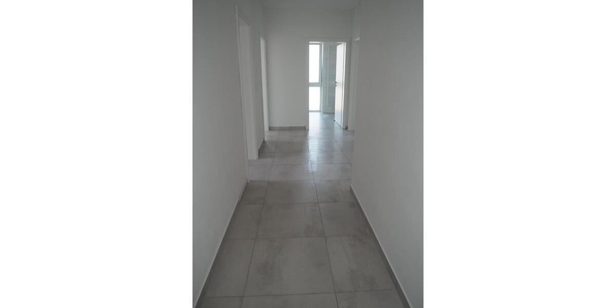 Dachgeschoßwohnung Westoverledingen - 3 Zimmer, 71 m&sup2;, 780&euro; | Angebot:25181171