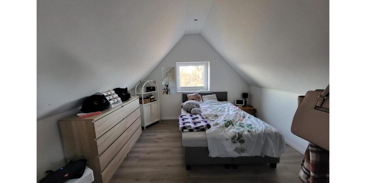 Dachgeschoßwohnung Westoverledingen - 1.5 Zimmer, 30 m&sup2;, 420&euro; | Angebot:26561452