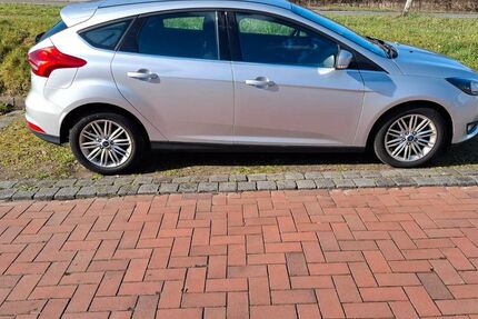 Ford Focus 97.000 km 7.900 &euro; Aurich 26603