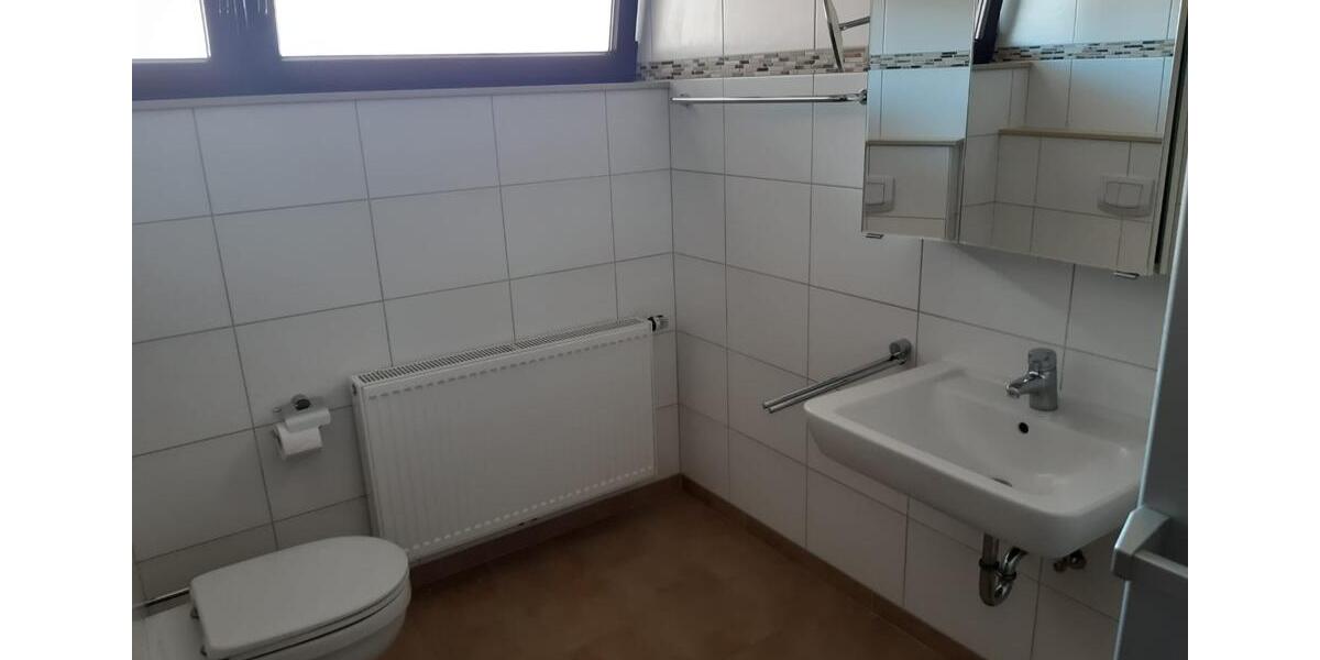 Etagenwohnung Emden - 2 Zimmer, 67 m&sup2;, 680&euro; | Angebot:26049503