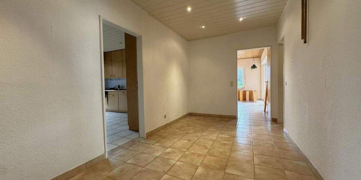 Bungalow Berumbur - 4 Zimmer, 135 m&sup2;, 295.000&euro; | Angebot:25736855