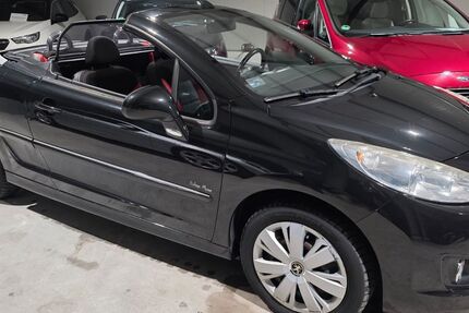 Peugeot 207 110.000 km 4.450 &euro; Westoverledingen 26810