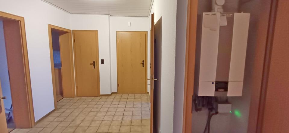 Etagenwohnung Emden Tholenswehr - 3.5 Zimmer, 79 m&sup2;, 650&euro; | Angebot:25865314