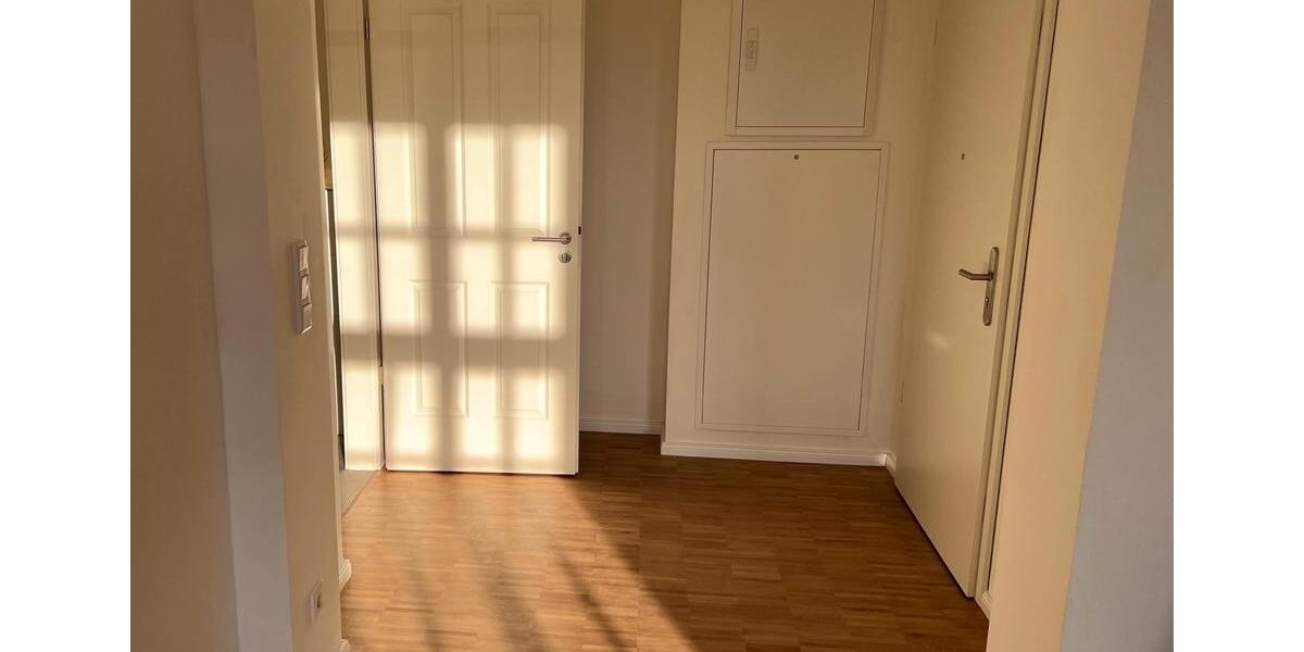 Hochparterre Emden - 2 Zimmer, 62 m&sup2;, 605&euro; | Angebot:26691614