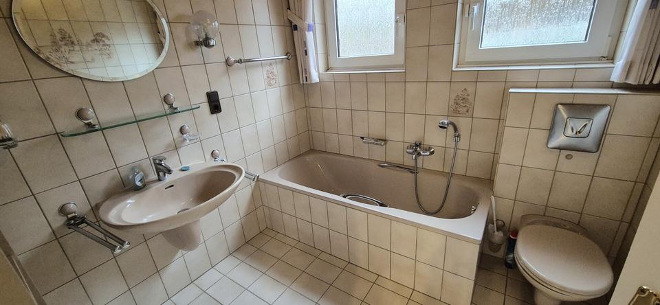 Erdgeschoßwohnung Leer (Ostfriesland) - 4 Zimmer, 120 m&sup2;, 960&euro; | Angebot:25422985