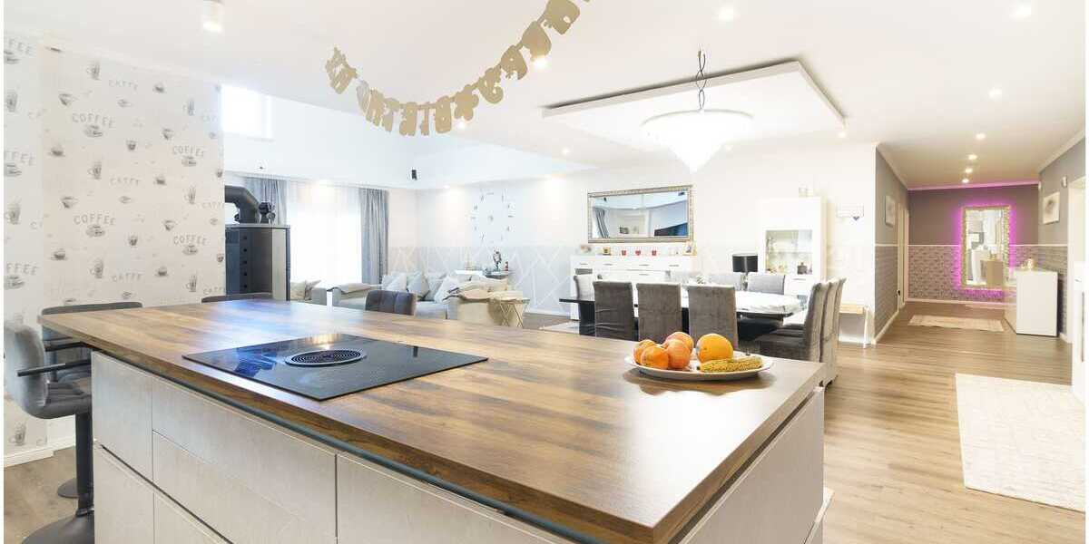 ***Modernes Anwesen - Haus mit Einliegerwohnung auf ca. 4.900 m² Grundstück mit Teich in Flachsmeer*** - Einfamilienhaus Westoverledingen | Angebot:23273632