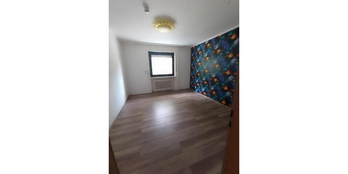 Etagenwohnung Weener - 3 Zimmer, 75 m&sup2;, 550&euro; | Angebot:25365285