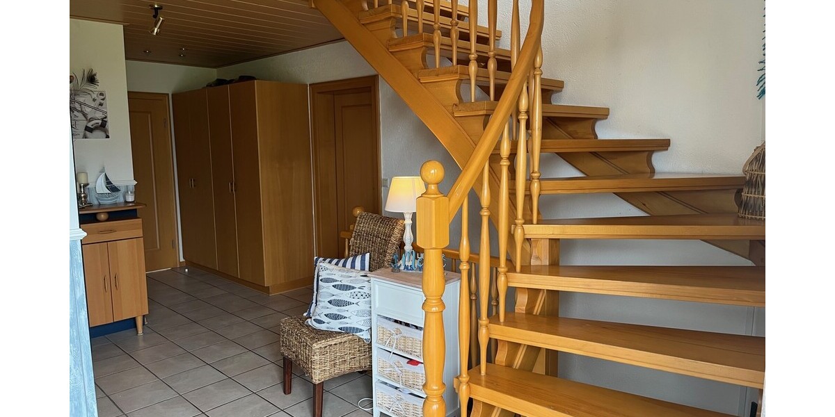Großzügiges Wohnhaus mit Vollkeller in verkehrsgünstiger Wohnlage von Westerende-Kirchloog - Einfamilienhaus Ihlow | Angebot:26998612