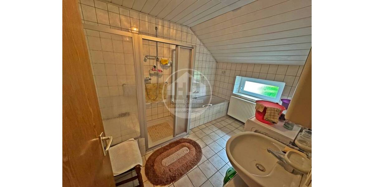 Einfamilienhaus Aurich Schirum - 8 Zimmer, 200 m&sup2;, 229.000&euro; | Angebot:25725671