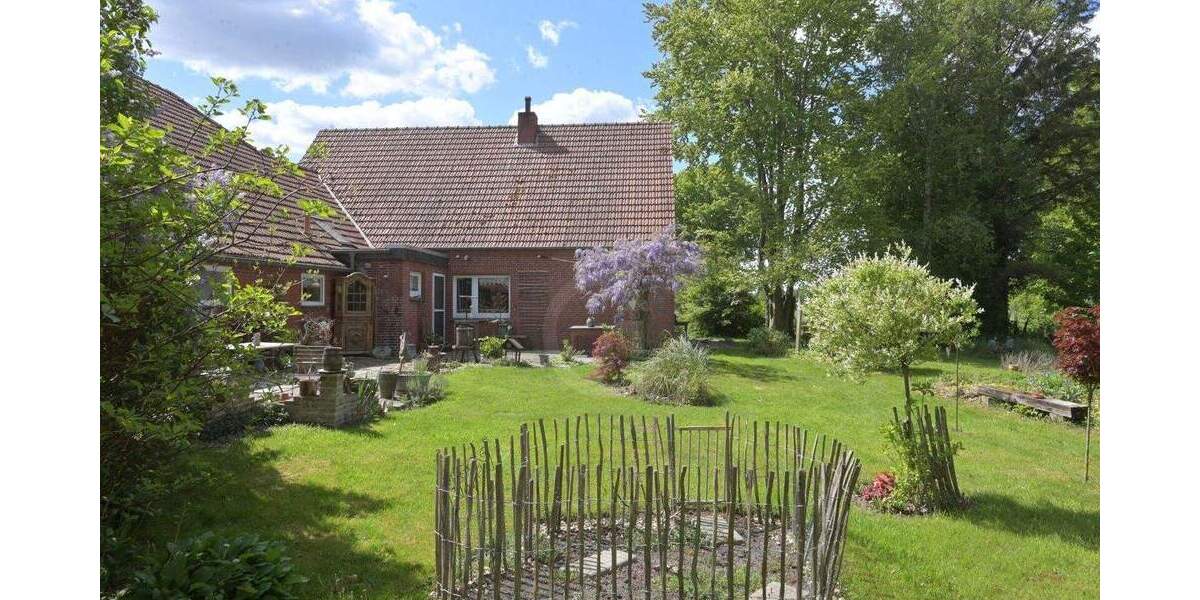 Bauernhaus, Landhaus Moormerland Boekzetelerfehn - 7 Zimmer, 152 m&sup2;, 259.000&euro; | Angebot:25700662