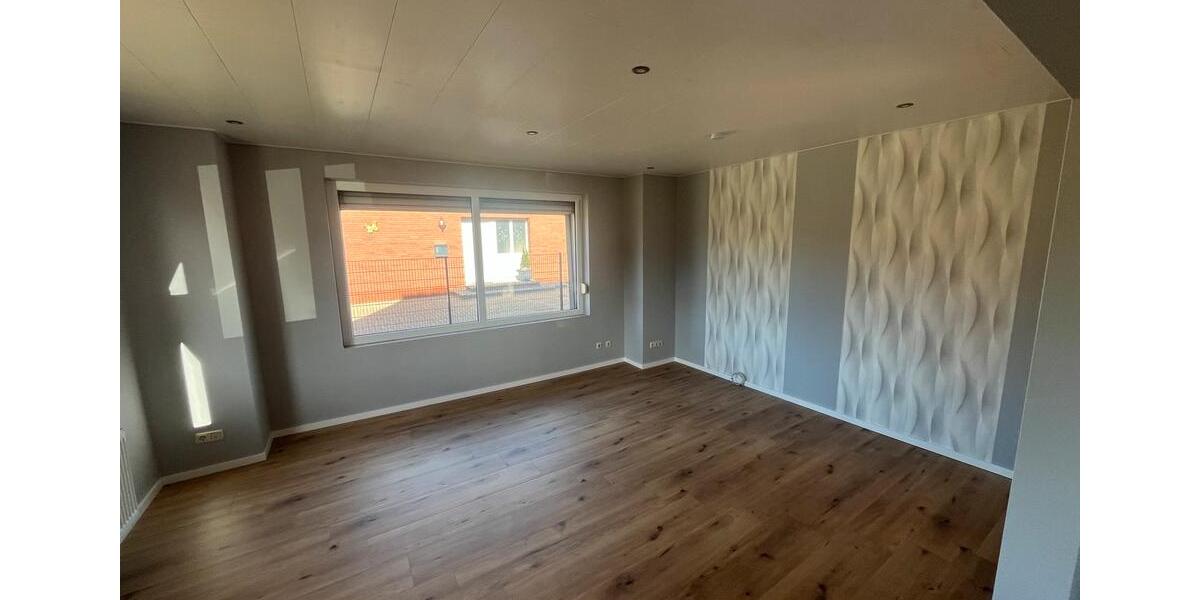 Einfamilienhaus Hesel - 4 Zimmer, 96 m&sup2;, 1.000&euro; | Angebot:26051503