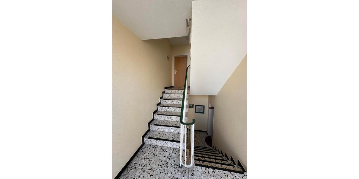 Etagenwohnung Emden Tholenswehr - 4 Zimmer, 99 m&sup2;, 950&euro; | Angebot:26251164