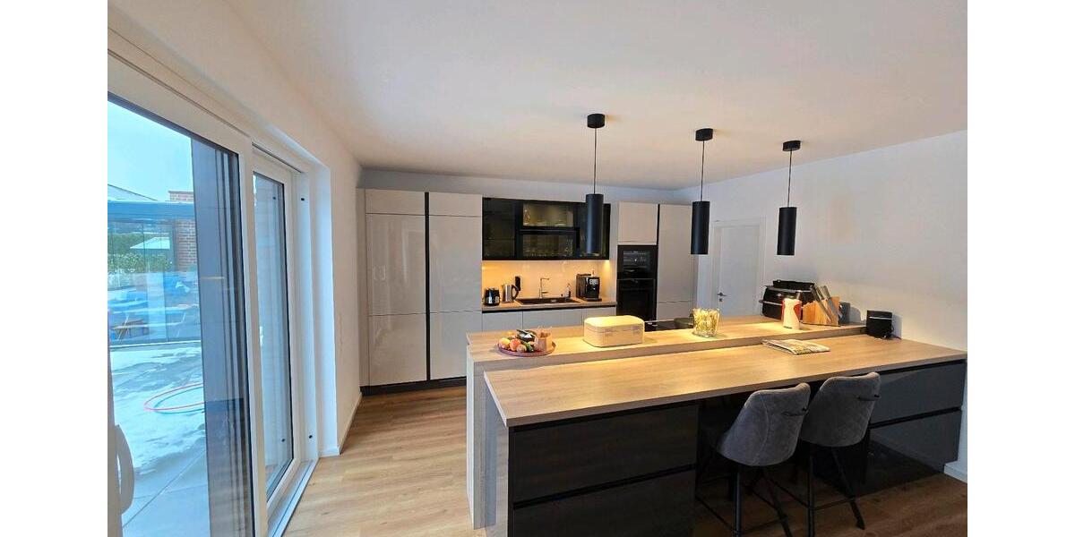 Villa Leer (Ostfriesland) - 6.5 Zimmer, 238 m&sup2;, 875.000&euro; | Angebot:26727621