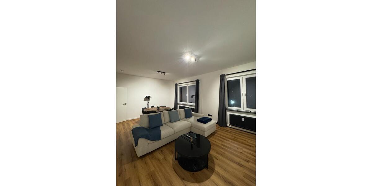 Etagenwohnung Emden - 2 Zimmer, 72 m&sup2;, 940&euro; | Angebot:25224400