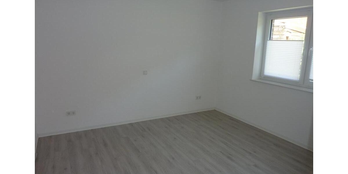Erdgeschoßwohnung Aurich - 3 Zimmer, 86 m&sup2;, 950&euro; | Angebot:25831595