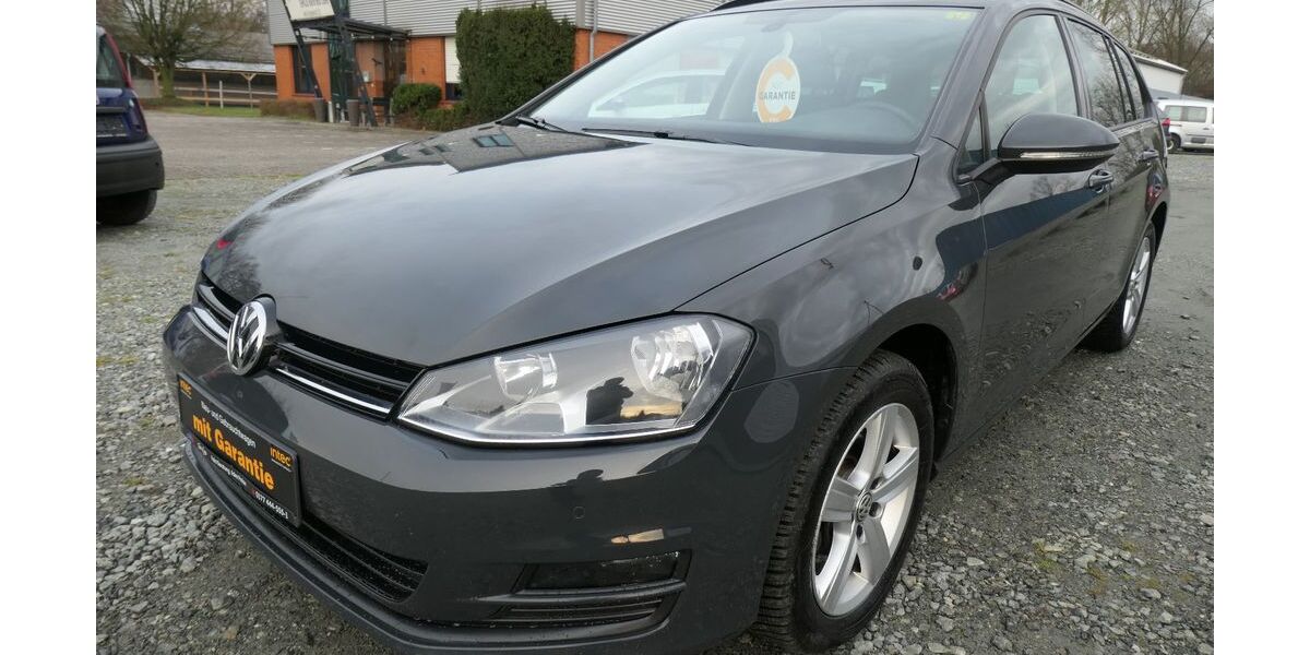 VW Golf 136.800 km 12.500 &euro; Leer 26789