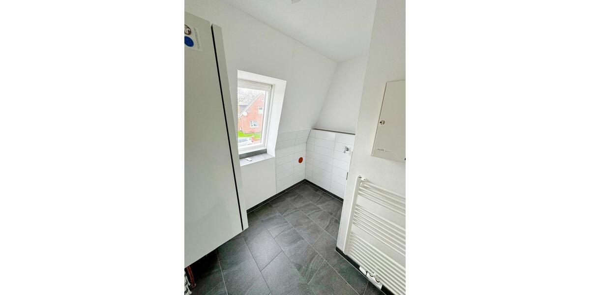 Doppelhaushälfte Norden - 3 Zimmer, 83 m&sup2;, 690&euro; | Angebot:25571597