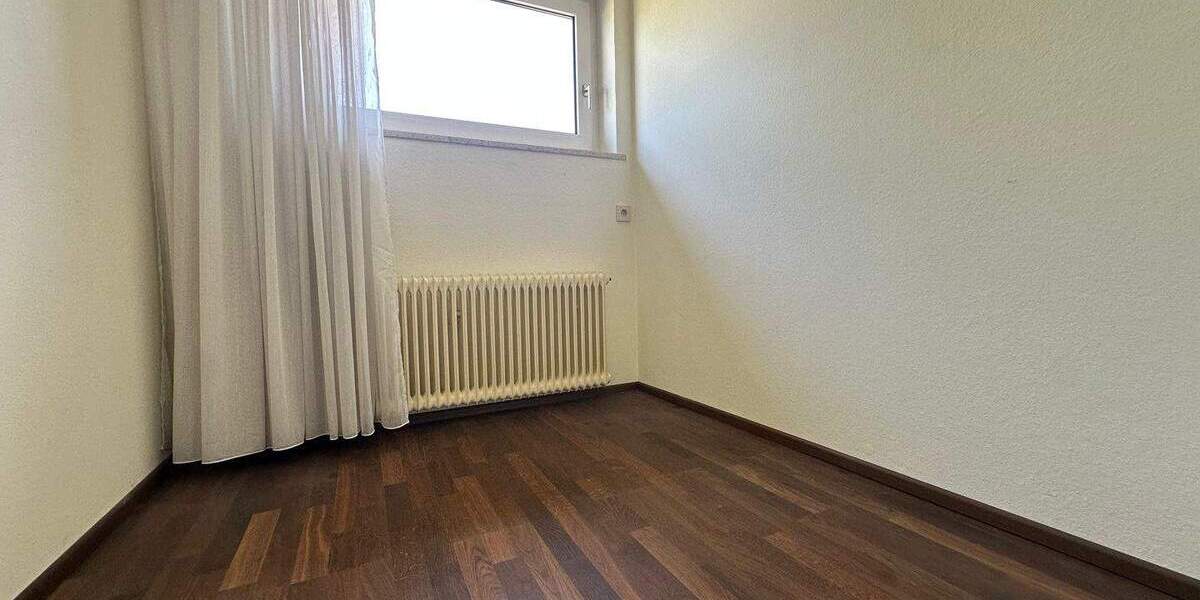 Einfamilienhaus Weener - 8 Zimmer, 208 m&sup2;, 348.000&euro; | Angebot:25737721