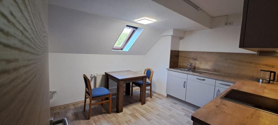 Dachgeschoßwohnung Westerholt - 2 Zimmer, 70 m&sup2;, 600&euro; | Angebot:25932088