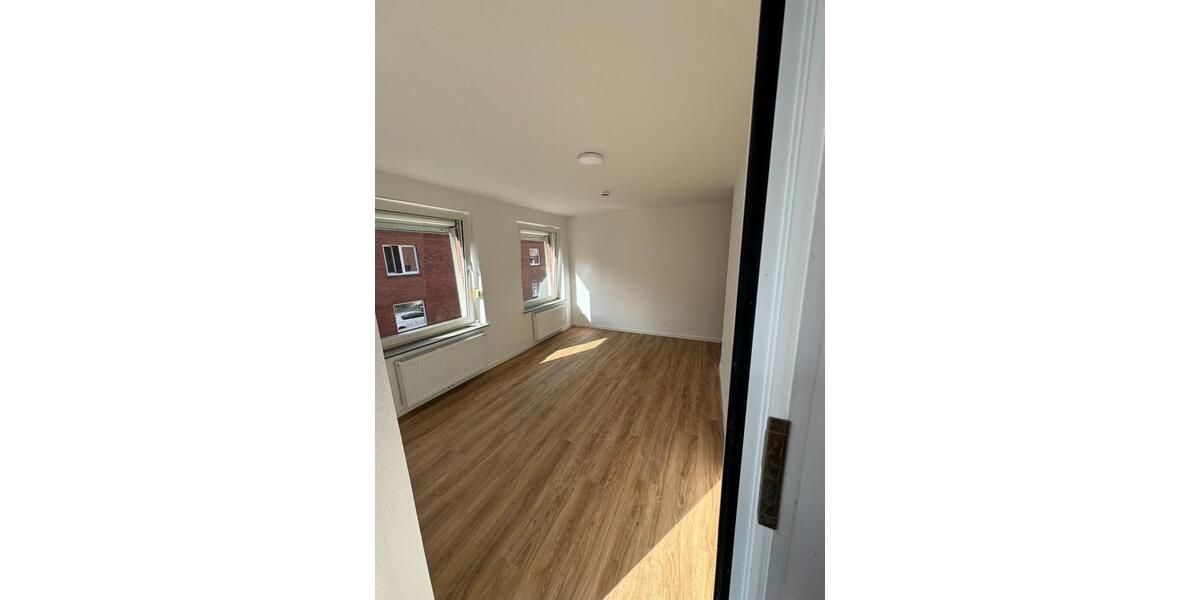 Etagenwohnung Emden Tholenswehr - 3 Zimmer, 71 m&sup2;, 730&euro; | Angebot:25882544