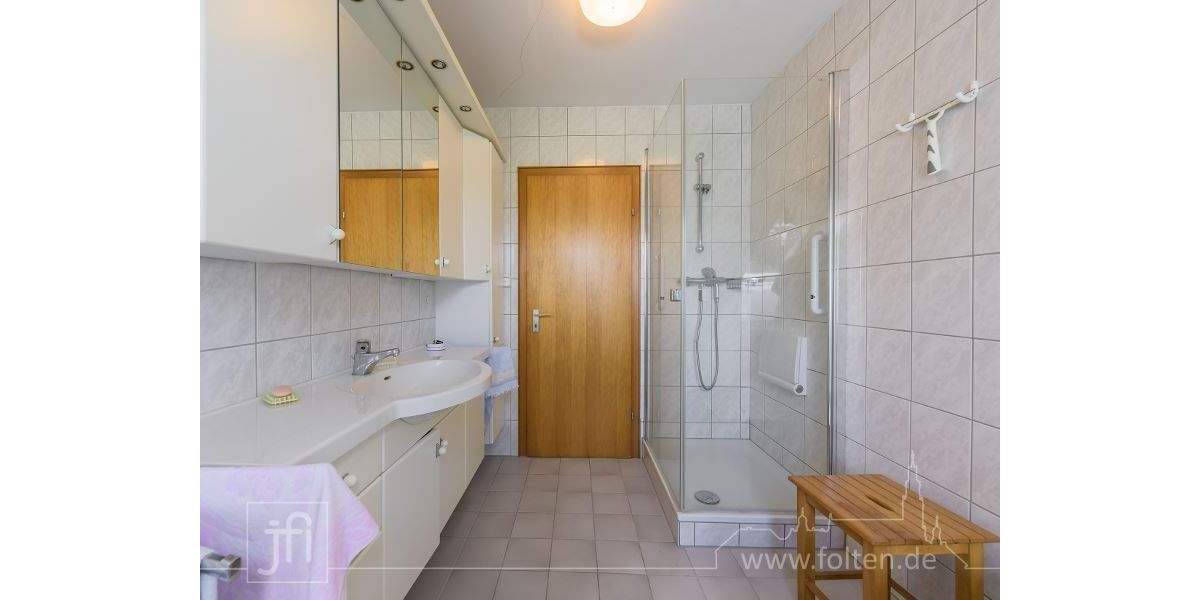 Einfamilienhaus Moormerland Warsingsfehn - 8 Zimmer, 172 m&sup2;, 299.500&euro; | Angebot:25705641