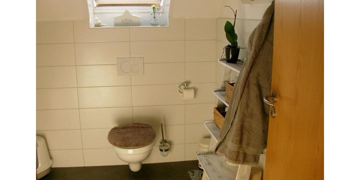 Dachgeschoßwohnung Südbrookmerland - 2 Zimmer, 82 m&sup2;, 560&euro; | Angebot:26003929
