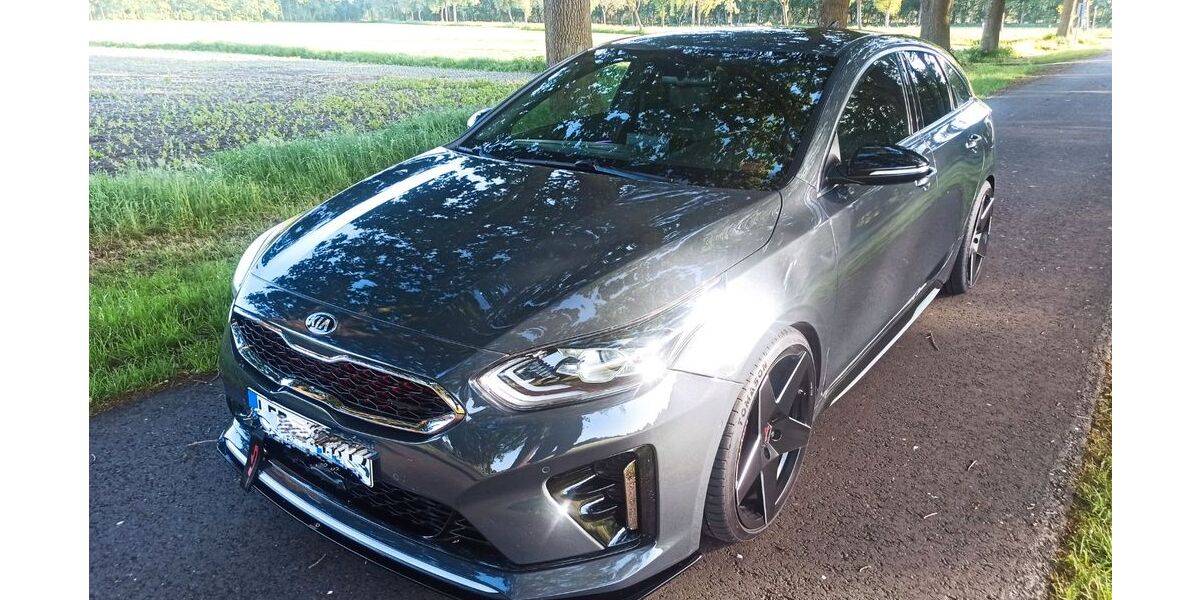 Kia pro ceed / ProCeed 124.500 km 15.800 &euro; Westoverledingen 26810