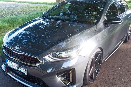Kia pro ceed / ProCeed 124.500 km 15.900 &euro; Westoverledingen 26810