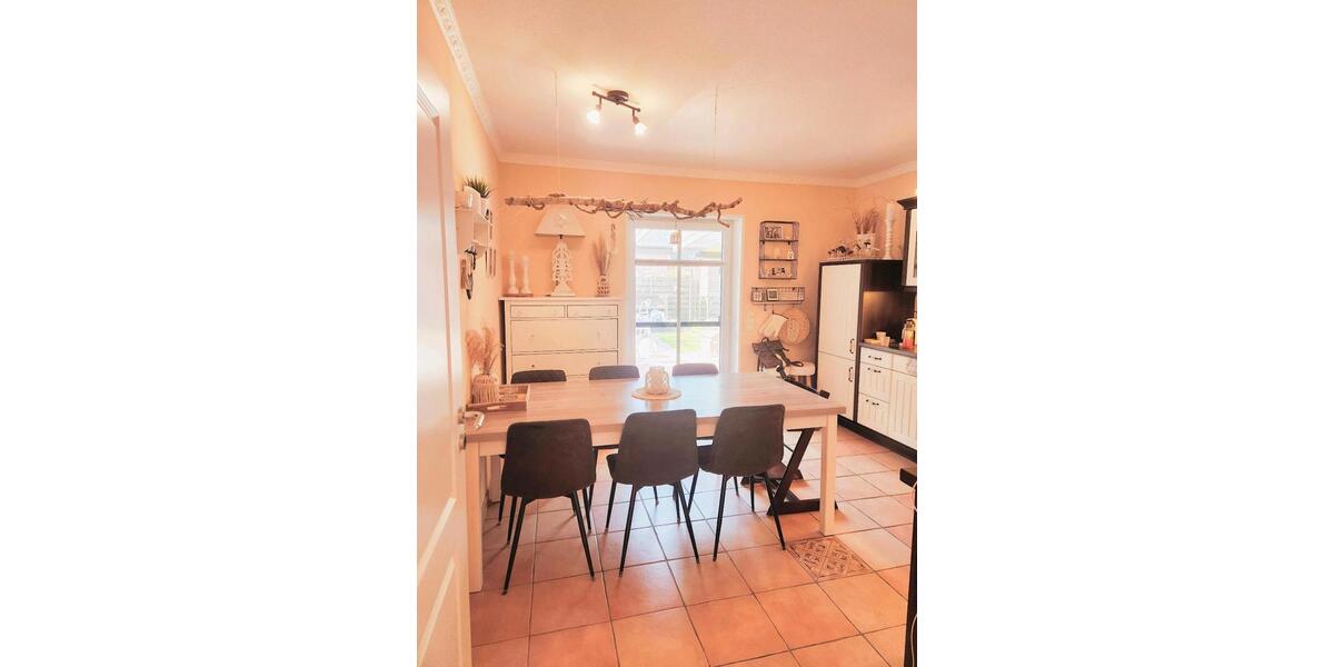 Bungalow Aurich Georgsfeld und Tannenhausen - 5 Zimmer, 160 m&sup2;, 450.000&euro; | Angebot:26150529