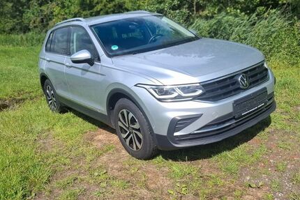 VW Tiguan 185.000 km 17.450 &euro; Hage 26524