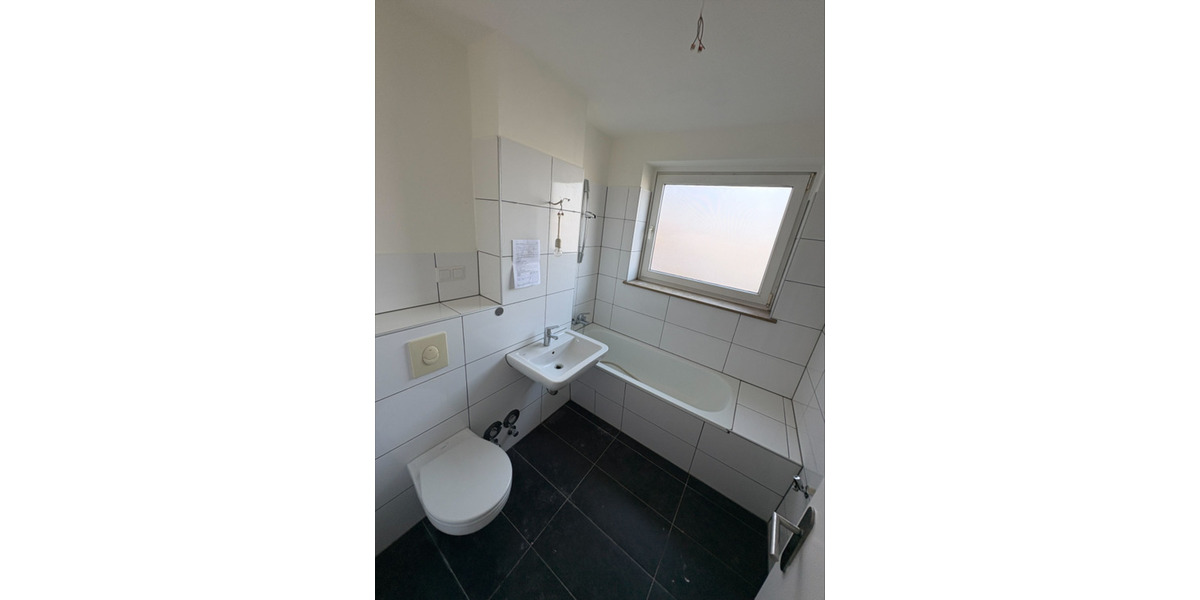 Etagenwohnung Emden Tholenswehr - 2 Zimmer, 58 m&sup2;, 389&euro; | Angebot:25858322