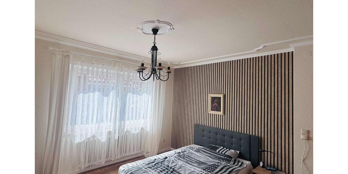 Erdgeschoßwohnung Norden - 3 Zimmer, 130 m&sup2;, 1.150&euro; | Angebot:25256240