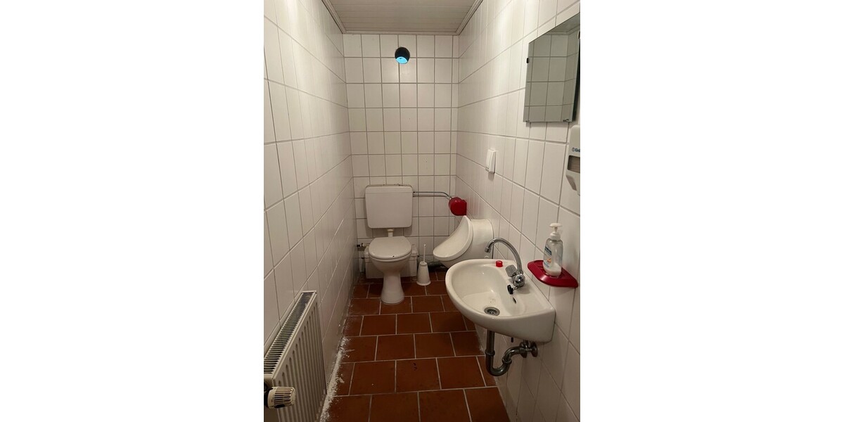 Großzügiges Wohnhaus mit Vollkeller in verkehrsgünstiger Wohnlage von Westerende-Kirchloog - Einfamilienhaus Ihlow | Angebot:26998612