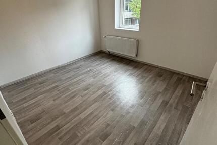 Wohnung Emden - 2 Zimmer, 75 m&sup2;, 447&euro; | Angebot:27604509