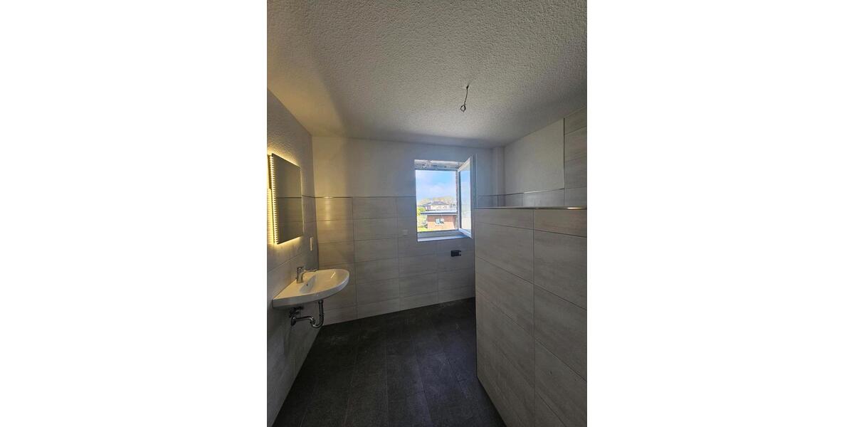 Etagenwohnung Hage - 2 Zimmer, 70 m&sup2;, 750&euro; | Angebot:26039688