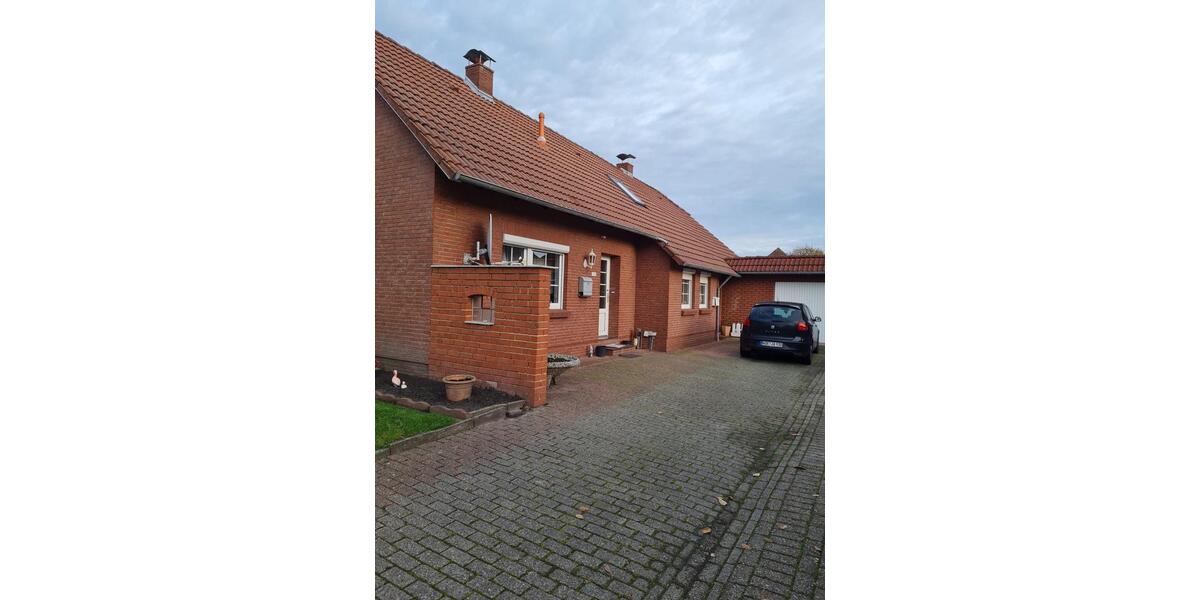 Mehrfamilienhaus, Wohnhaus Hage - 10 Zimmer, 187 m&sup2;, 259.999&euro; | Angebot:26591481
