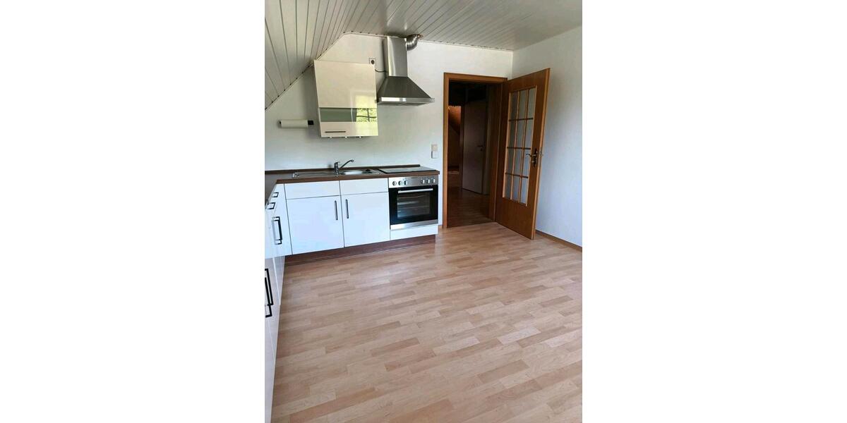 Dachgeschoßwohnung Westoverledingen - 2 Zimmer, 80 m&sup2;, 450&euro; | Angebot:26704828