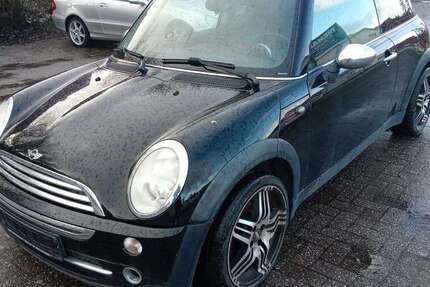 Mini One 195.000 km 980 &euro; Emden 26721