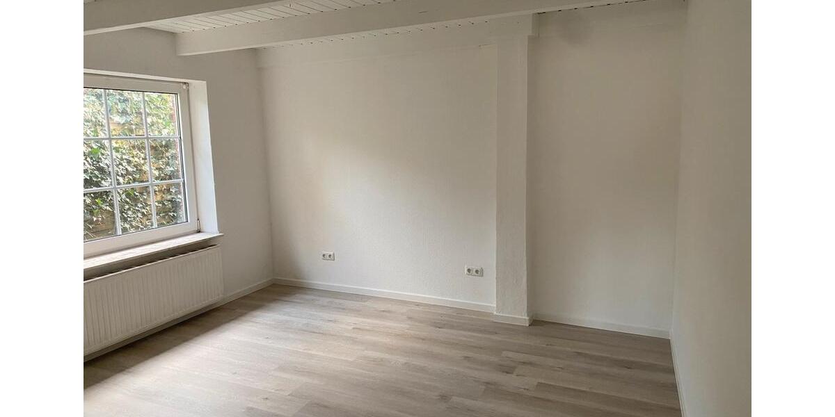 Mehrfamilienhaus, Wohnhaus Leer (Ostfriesland) - 7 Zimmer, 200 m&sup2;, 355.000&euro; | Angebot:26629841