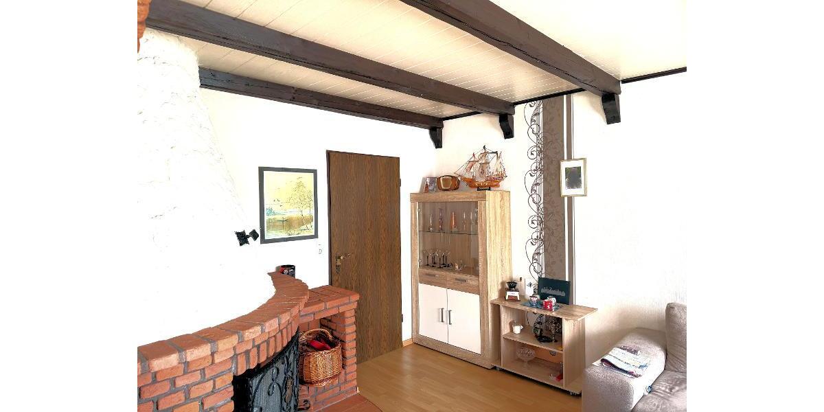 Großes Einfamilienhaus in Osteel (SG Brookmwerland) (Mindestgebot: 239.000 EUR) - Einfamilienhaus Osteel | Angebot:26477965