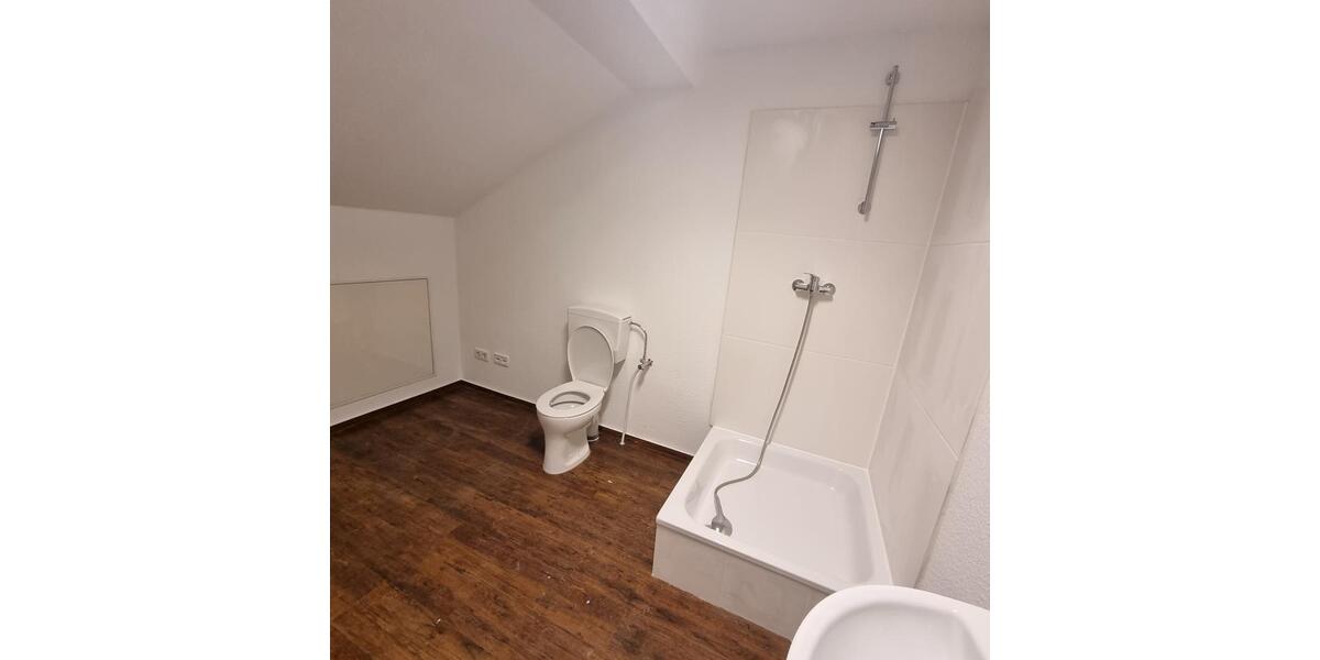 Etagenwohnung Weener - 2 Zimmer, 100 m&sup2;, 850&euro; | Angebot:25309979