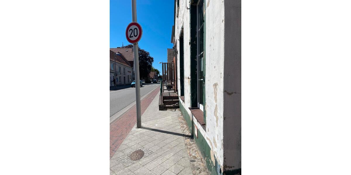 Mehrfamilienhaus, Wohnhaus Hage - 10 Zimmer, 550 m&sup2;, 950&euro; | Angebot:26665680