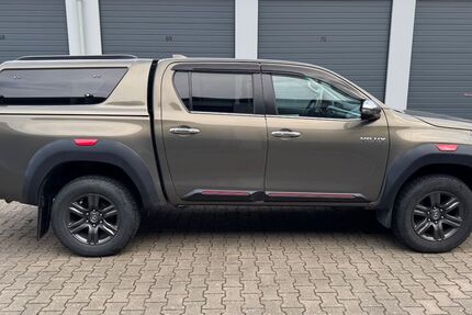 Toyota Hilux 80.000 km 43.900 &euro; Emden 26721
