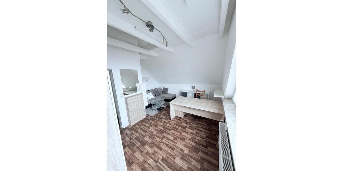 Dachgeschoßwohnung Emden Tholenswehr - 1 Zimmer, 30 m&sup2;, 490&euro; | Angebot:26226938