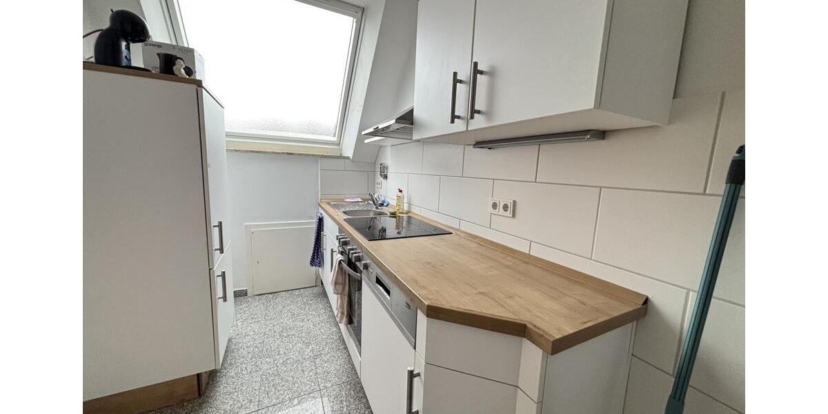Dachgeschoßwohnung Emden - 3 Zimmer, 59 m&sup2;, 530&euro; | Angebot:25329761